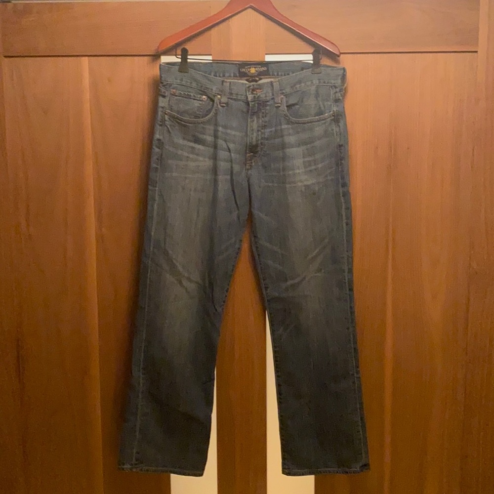 ⭐️ Lucky Brand 32/30 Blue Jeans